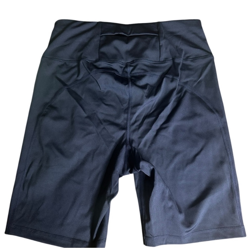 FC Fit Collective size large biker shorts size large NWT